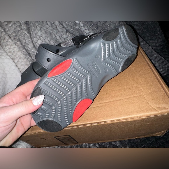 Crocs - Picture 4 of 10